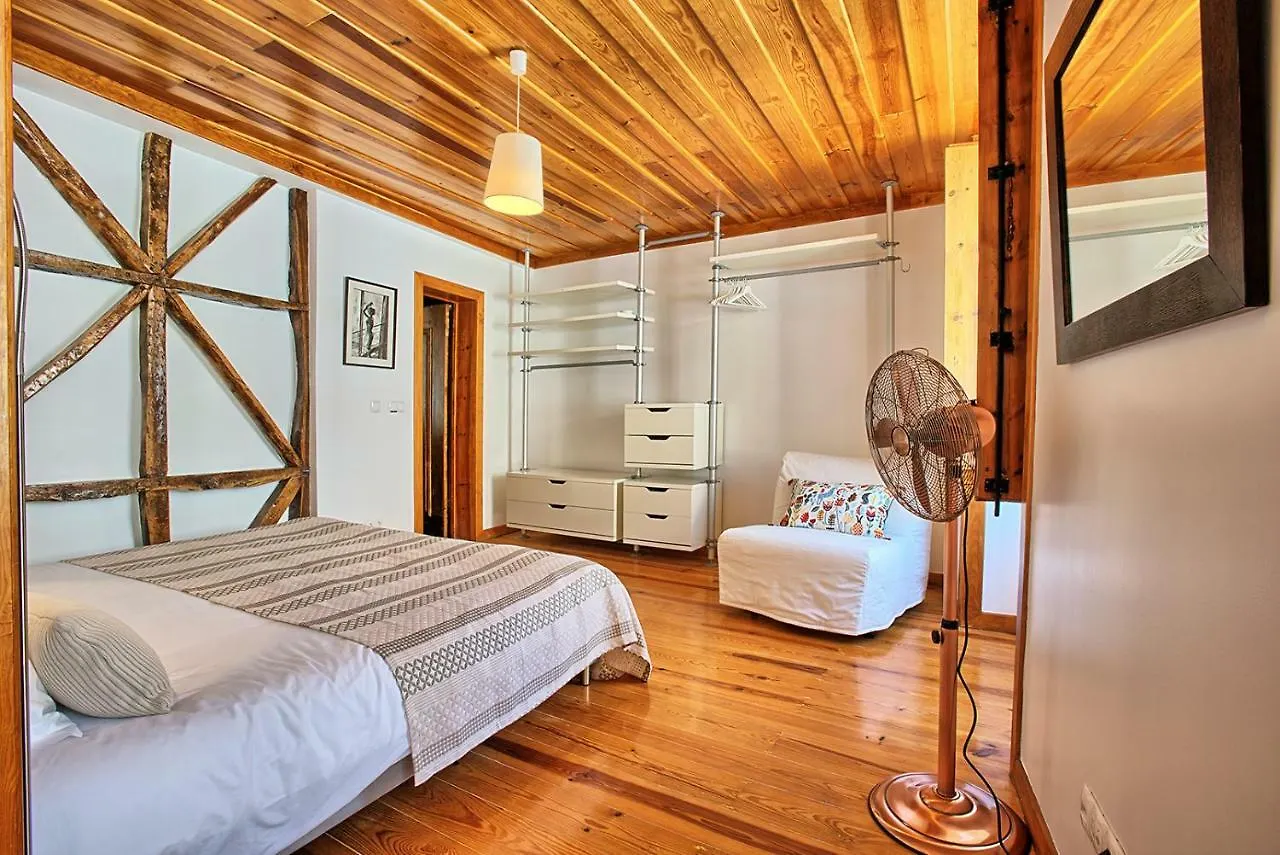 Localtraveling Alfama River View - Family Apartments Lissabon