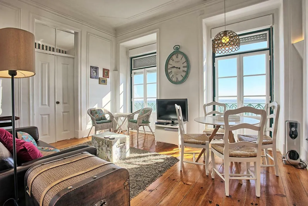 Localtraveling Alfama River View - Family Apartments Lissabon Portugal