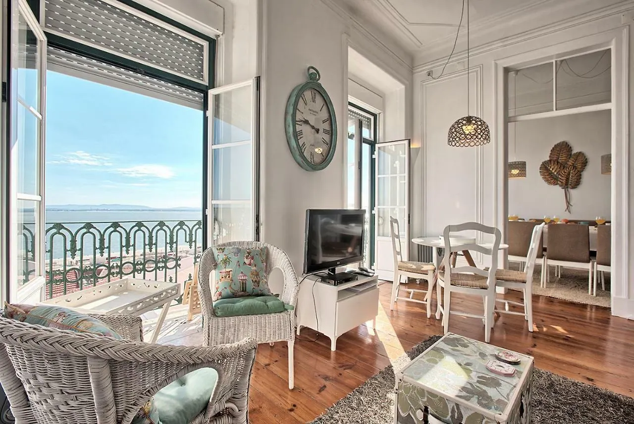 Localtraveling Alfama River View - Family Apartments Lissabon