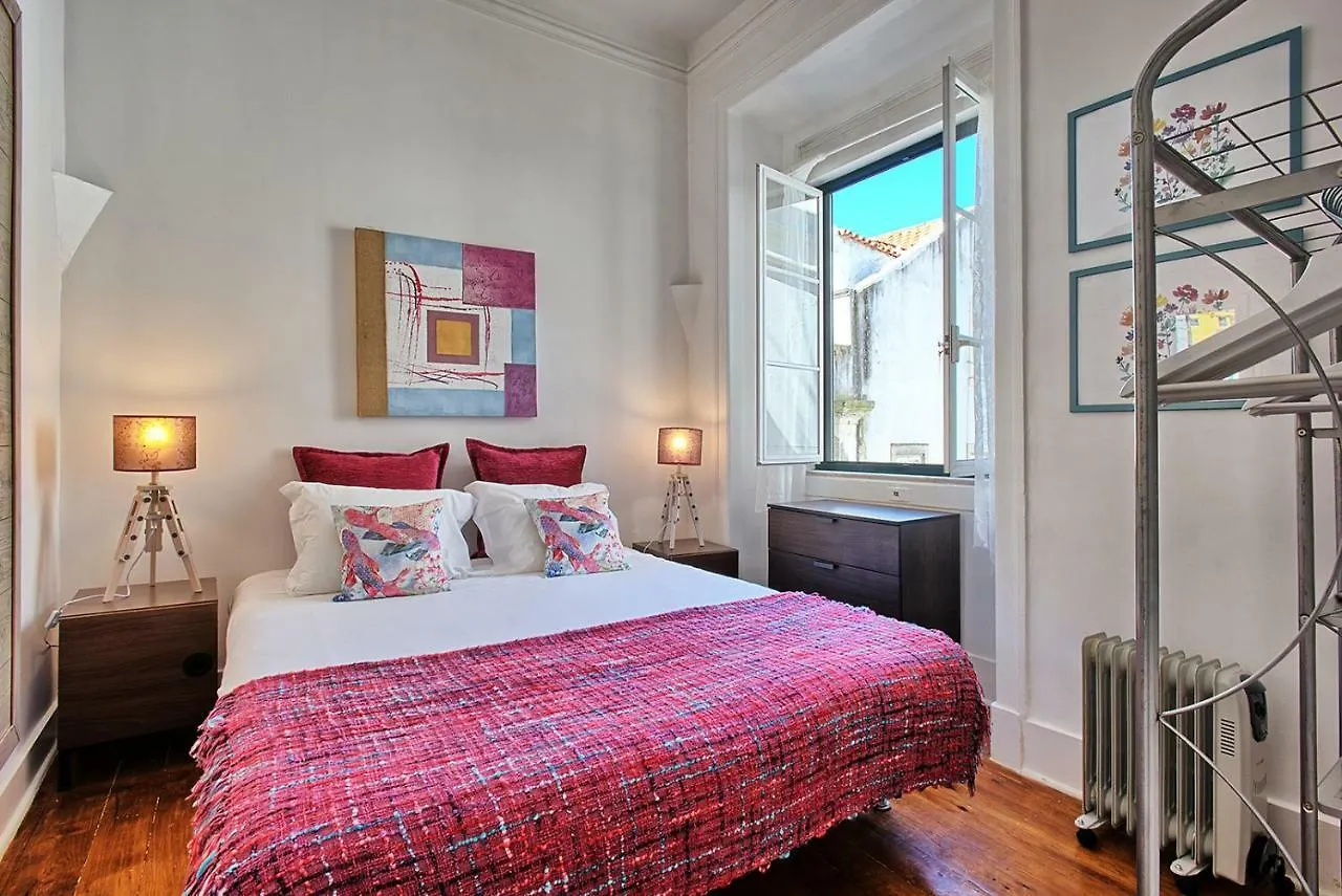 Localtraveling Alfama River View - Family Apartments Lissabon