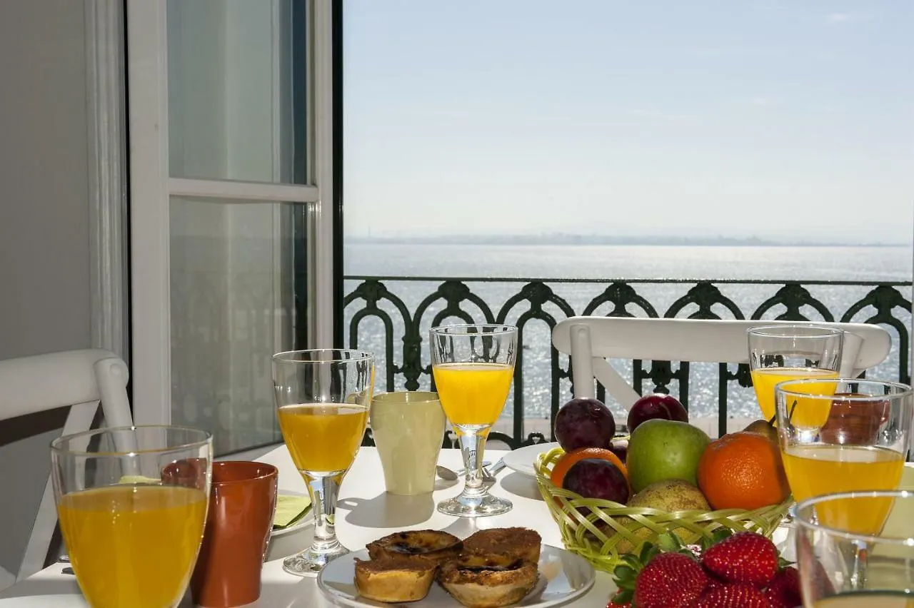 Localtraveling Alfama River View - Family Apartments Lissabon 0*,