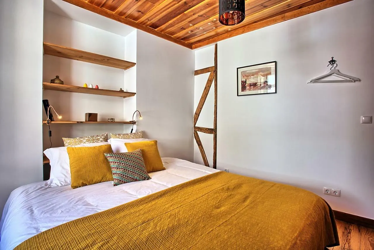 Localtraveling Alfama River View - Family Apartments Lisboa