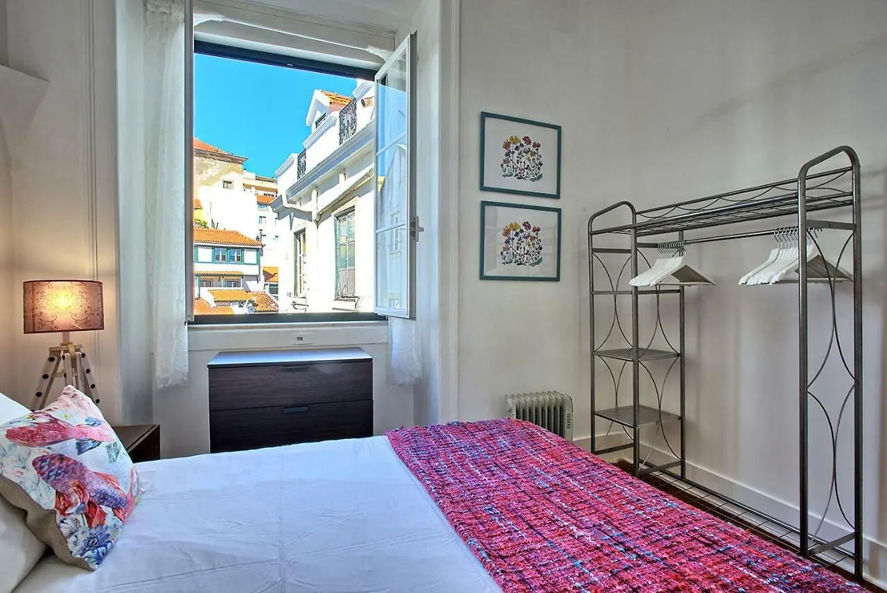 Localtraveling Alfama River View - Family Apartments Lisboa 0*,