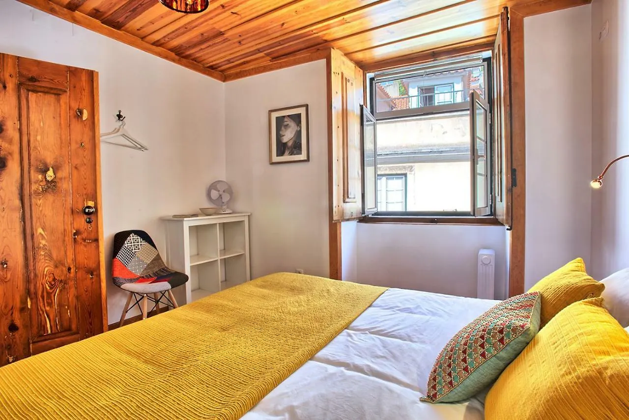 Localtraveling Alfama River View - Family Apartments Lisboa Portugal