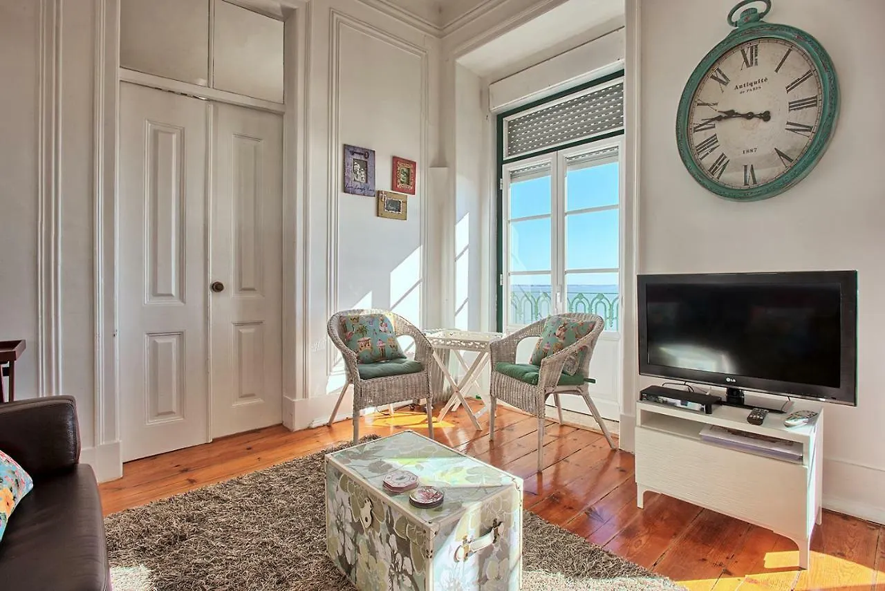 Localtraveling Alfama River View - Family Apartments Lisboa